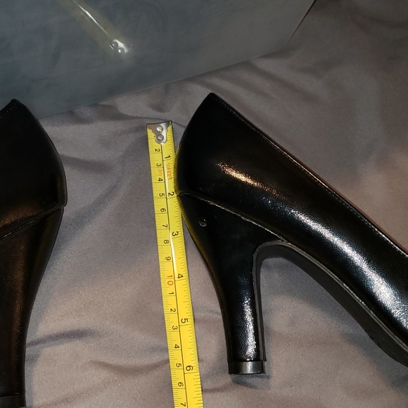 L. E. I. Heels free with another purchase! - Picture 9 of 10